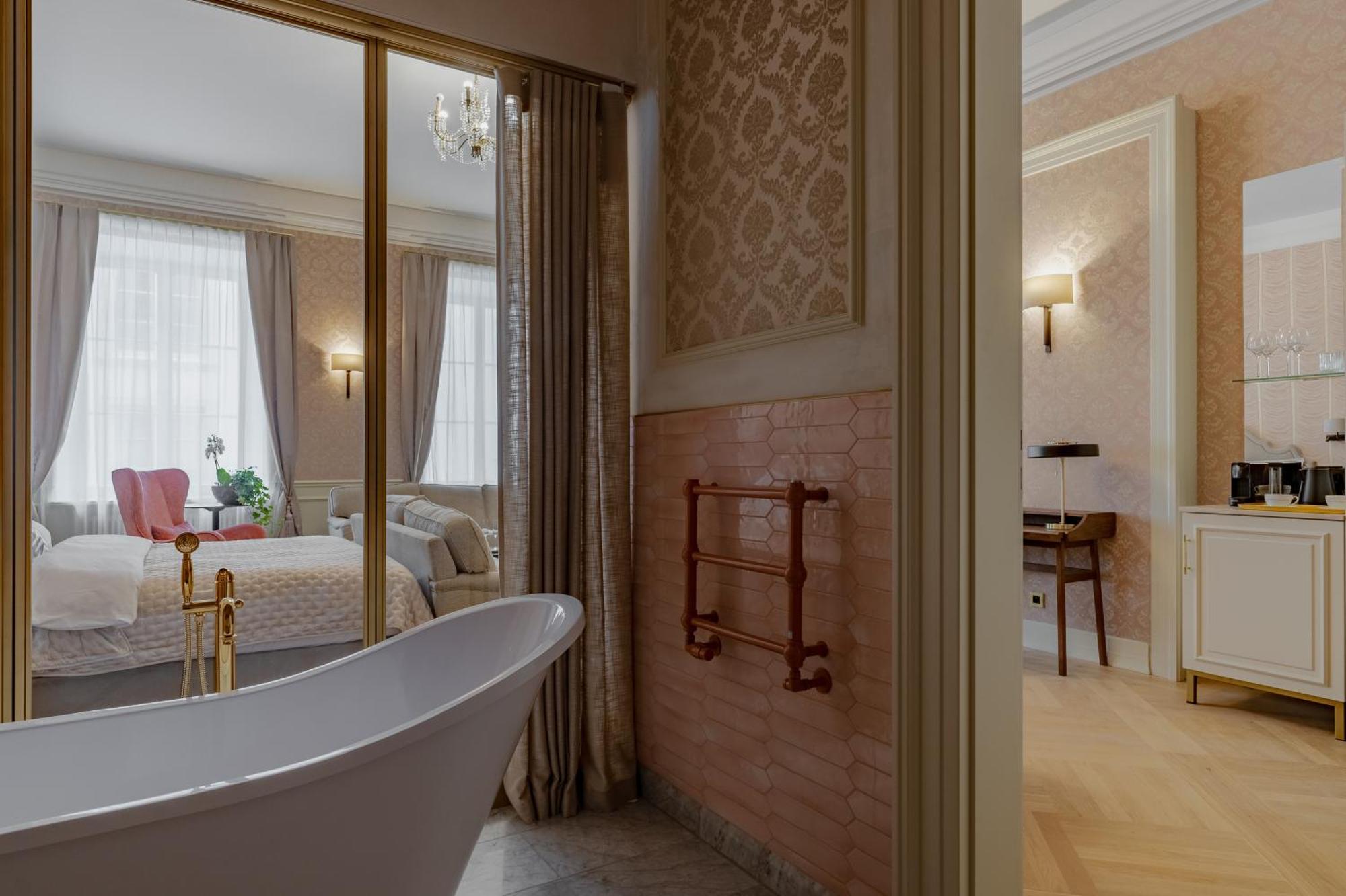 Unicus Palace Old Town - Destigo Hotel 5*