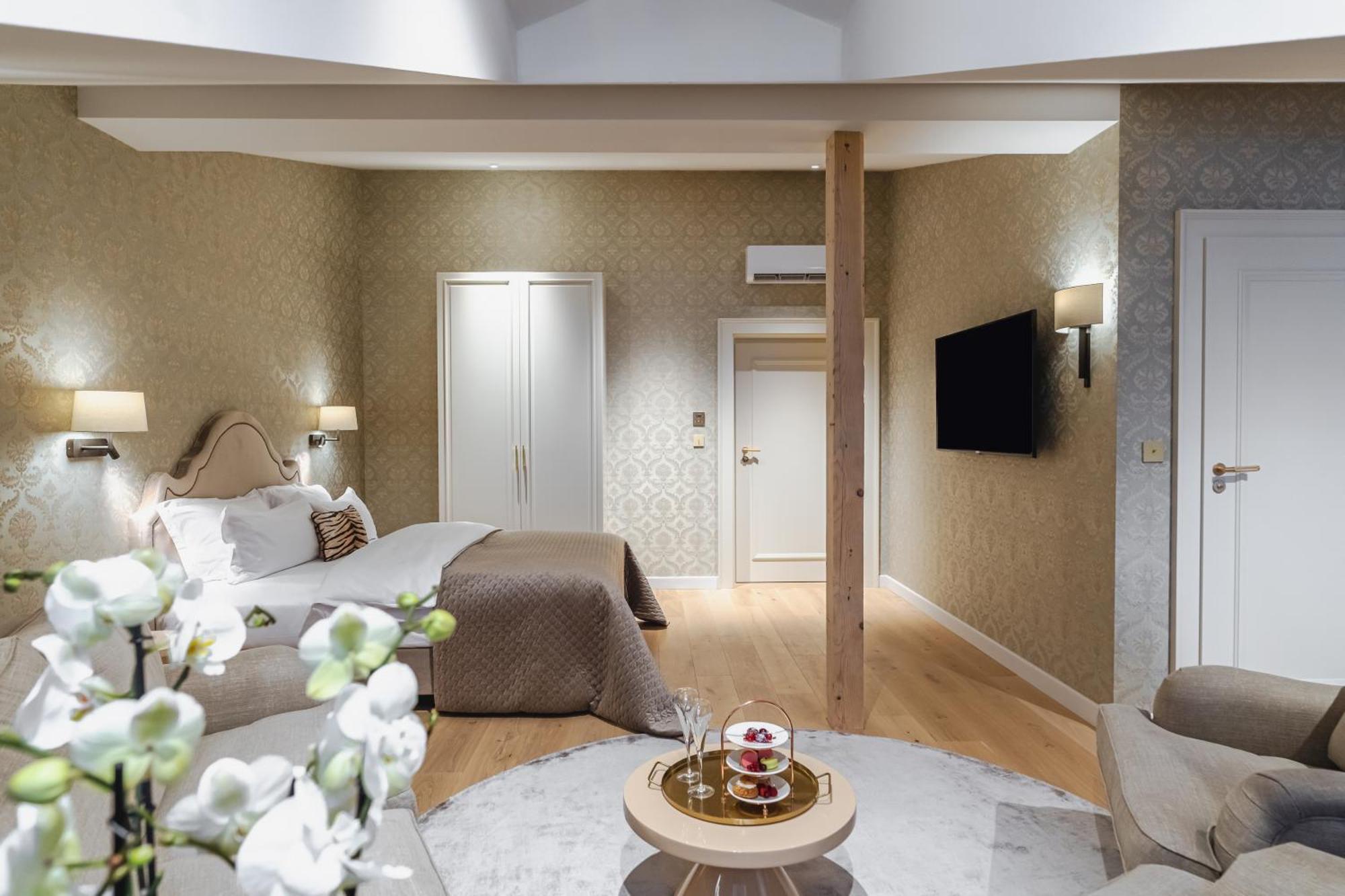 Unicus Palace Old Town - Destigo Hotel Krakau