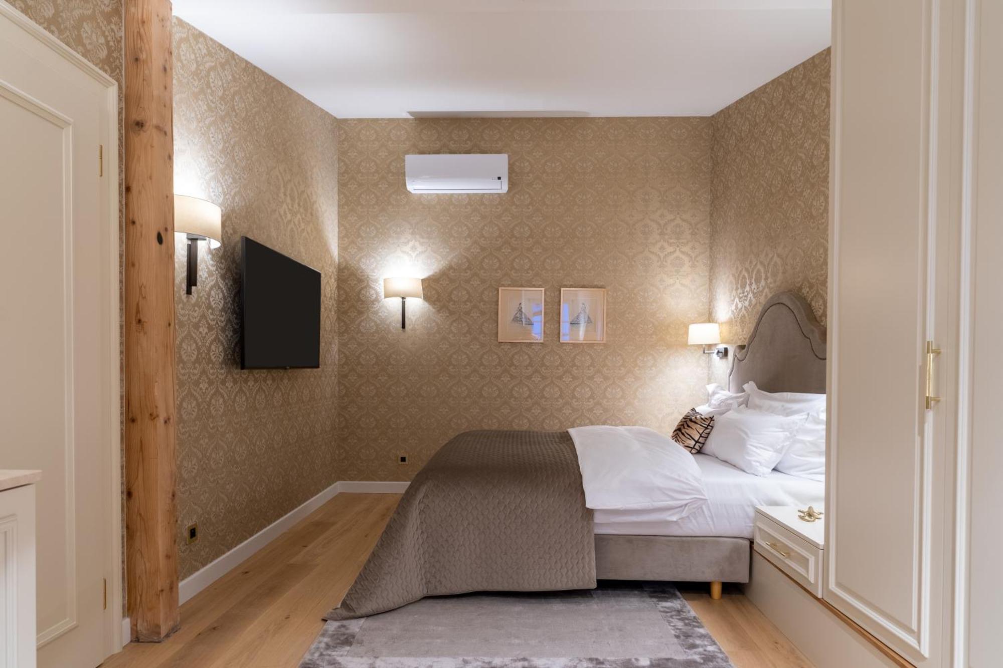Unicus Palace Old Town - Destigo Krakow