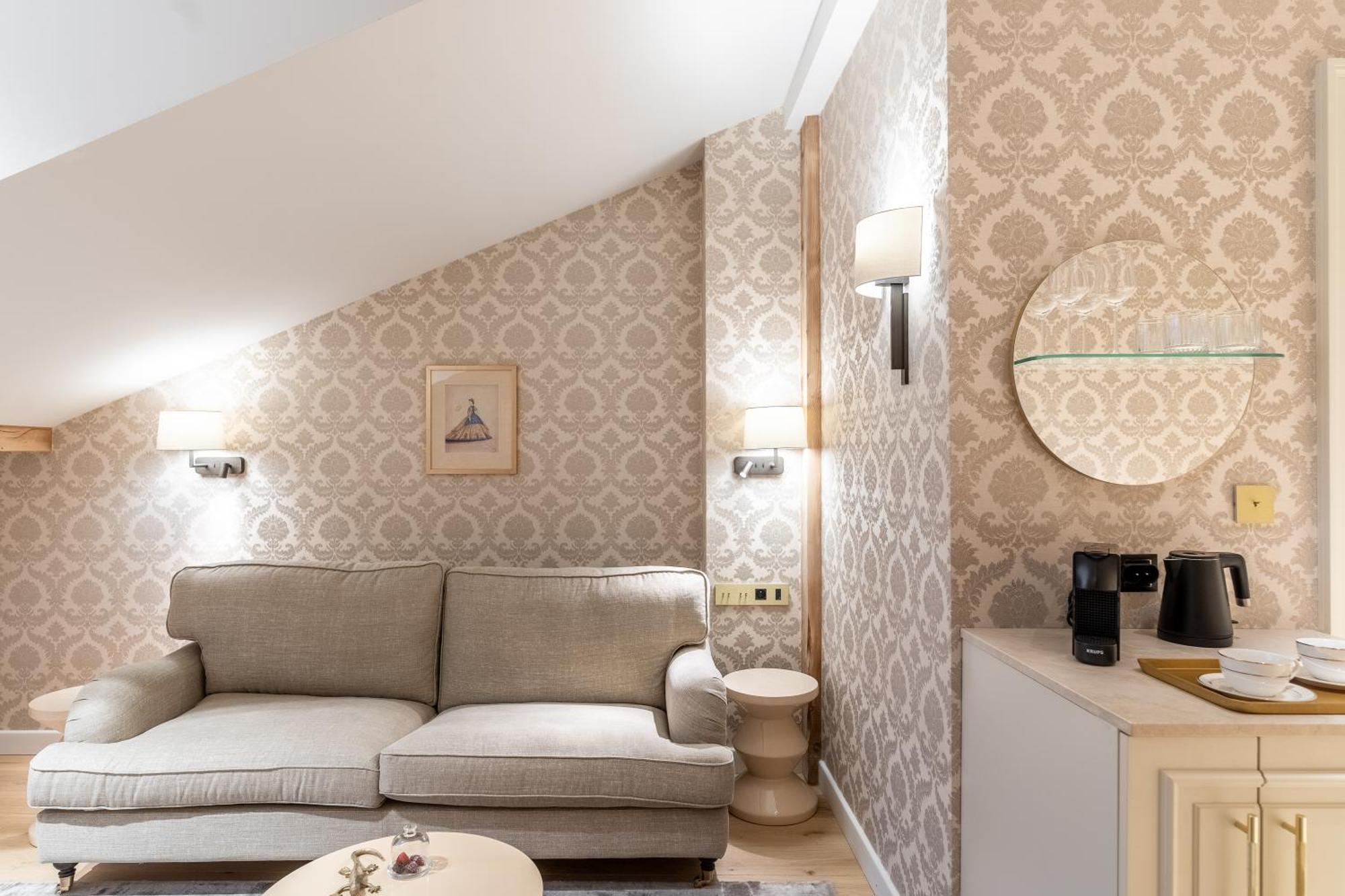Hotel Unicus Palace Old Town - Destigo