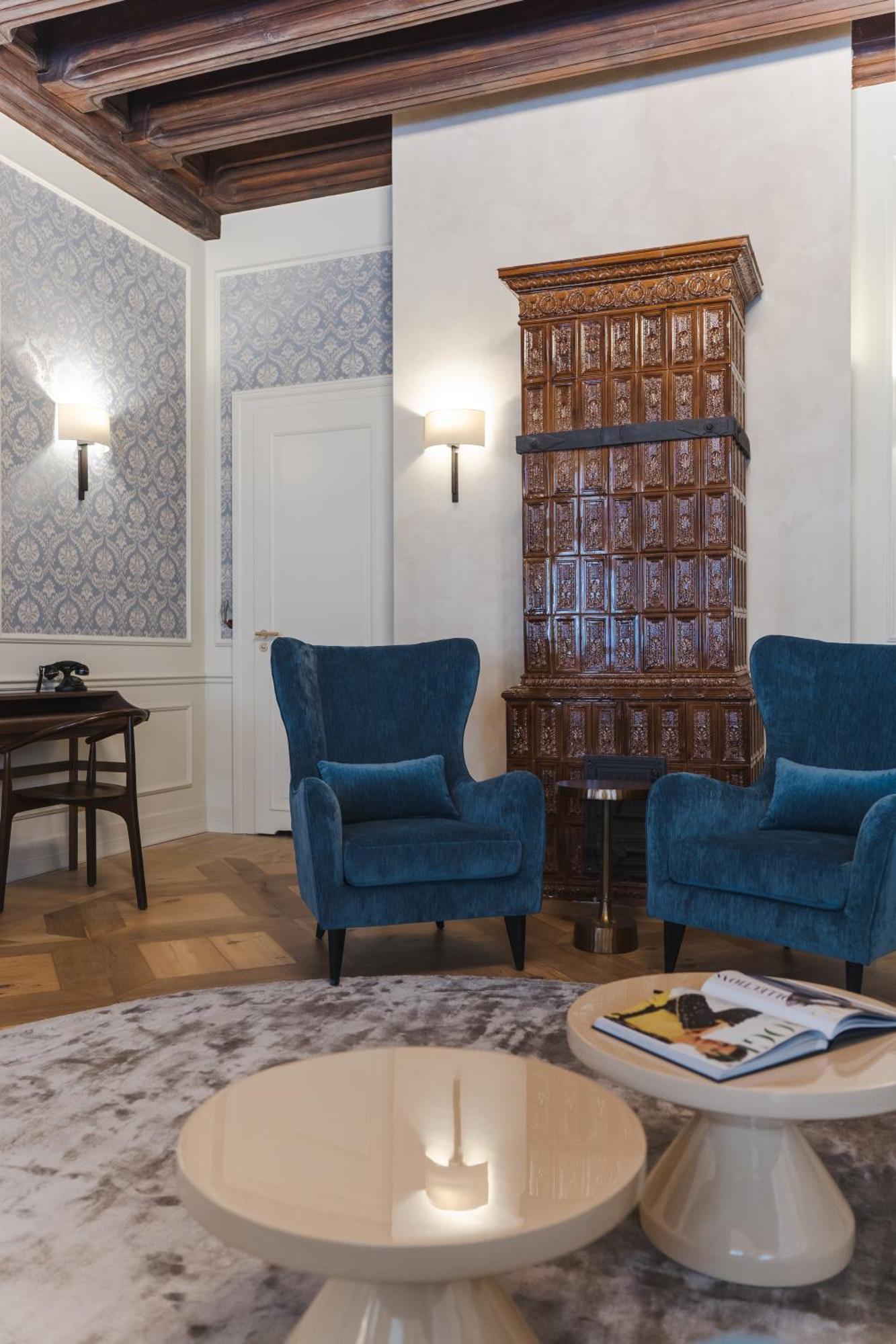 Unicus Palace Old Town - Destigo