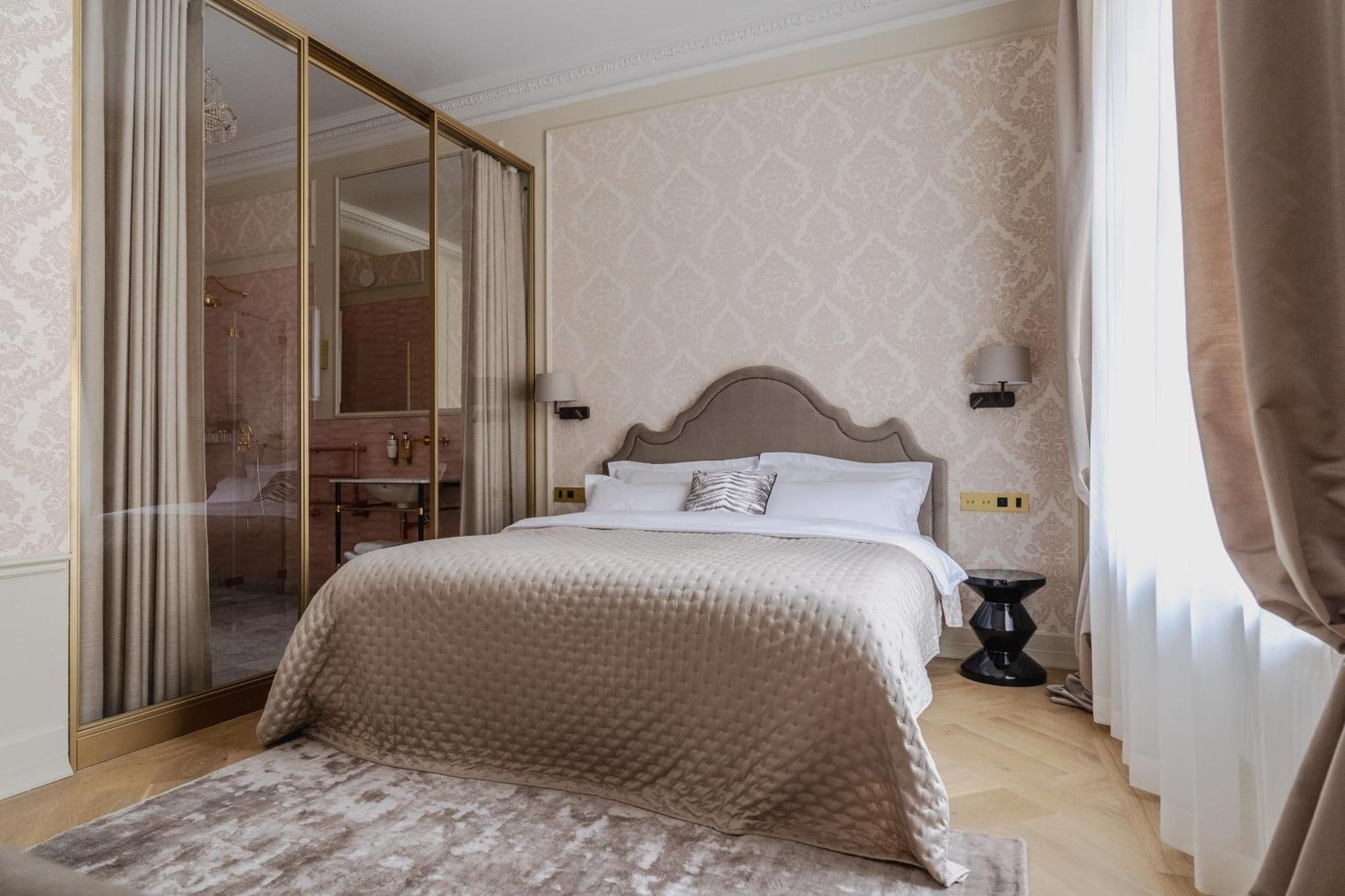 Unicus Palace Old Town - Destigo 5*