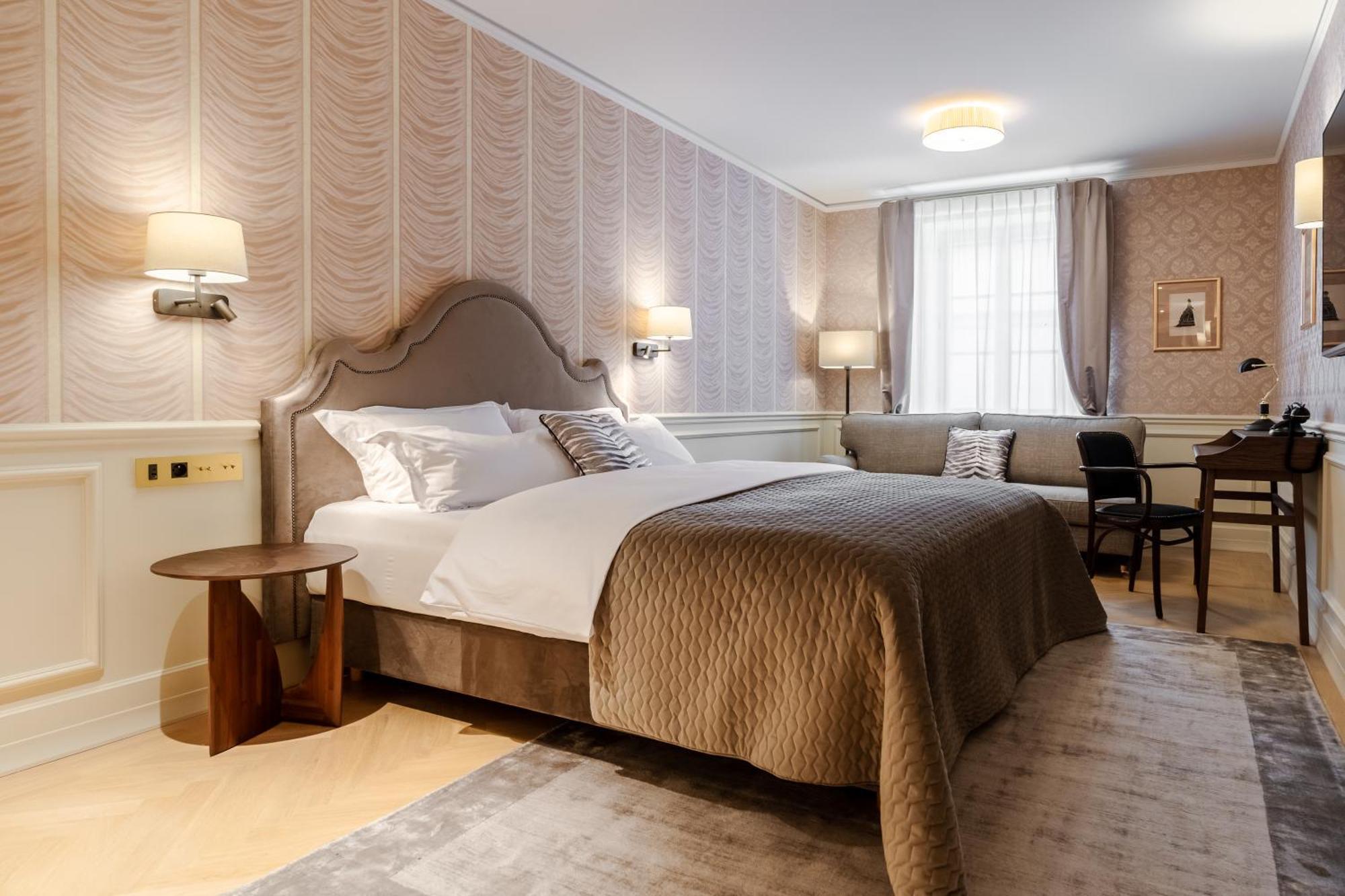 Unicus Palace Old Town - Destigo Готель
