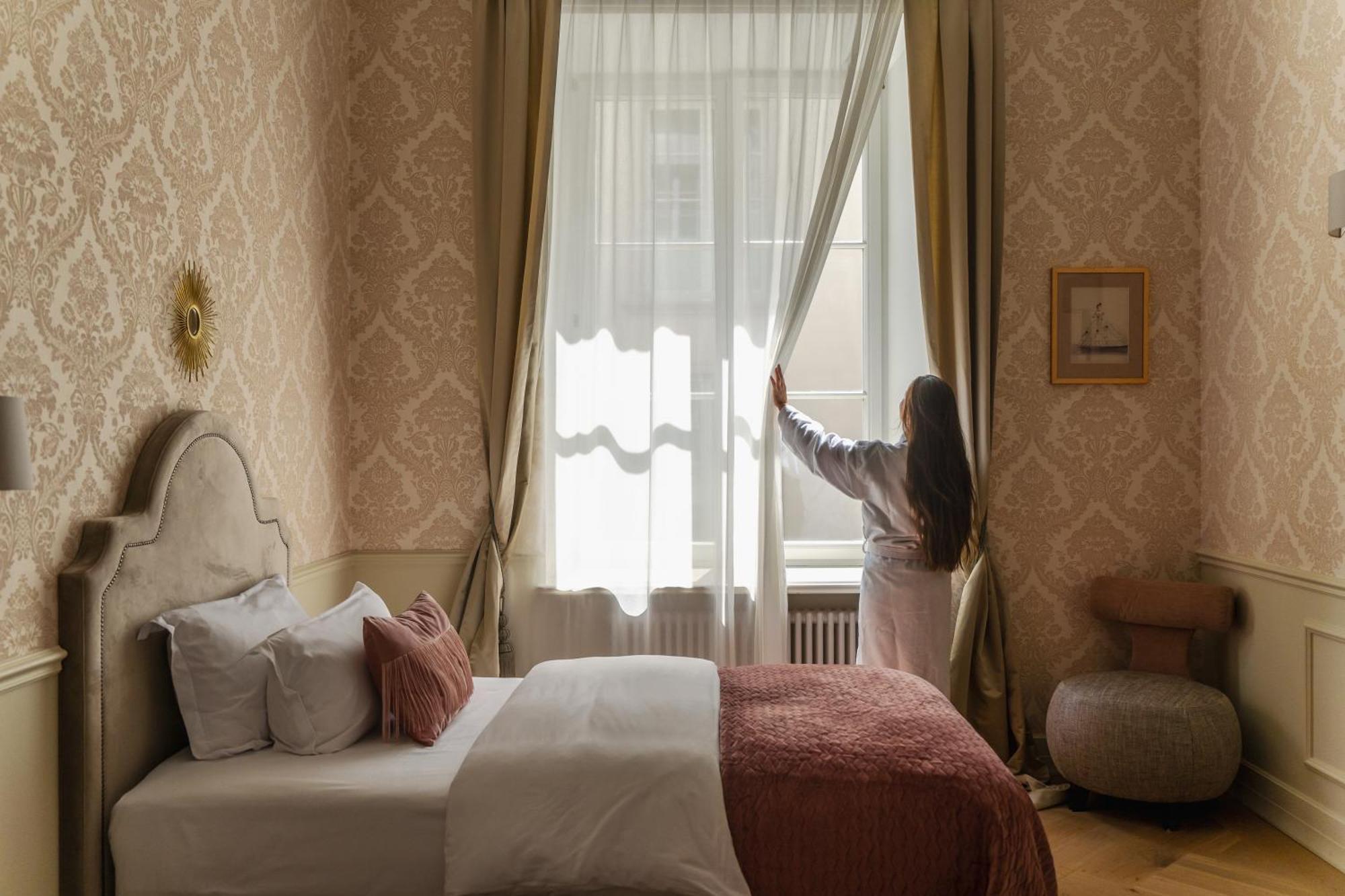 Unicus Palace Old Town - Destigo 5*