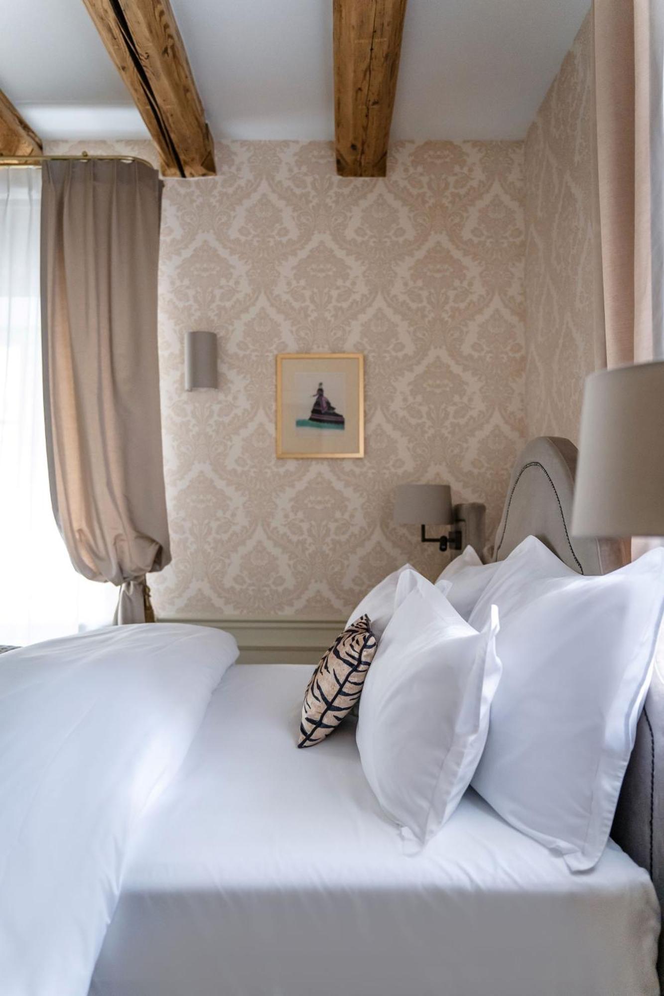 Unicus Palace Old Town - Destigo Готель 5*